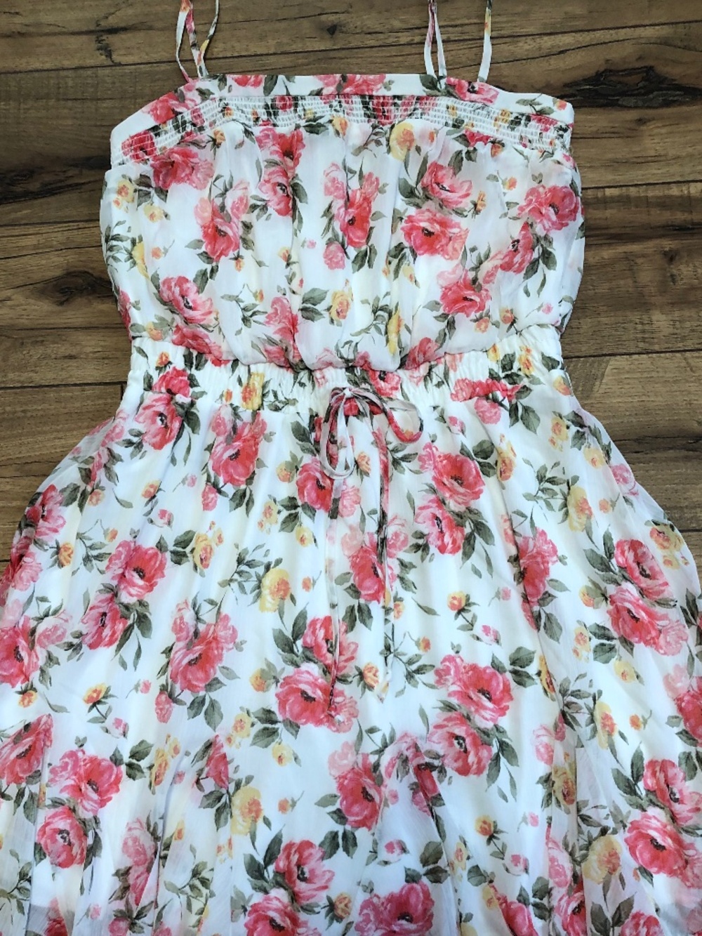 Trixxi Cream and Floral Print Dress Size S Fully Lined Elastic Waistband Slip On